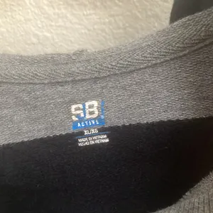 FINAL MARKDOWN Sb active hoodie xl thumbnail 3