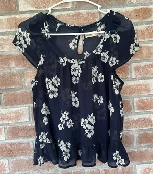 Hollister Sheer Cap Sleeve Keyhole Back Floral Blouse Medium Navy thumbnail 1
