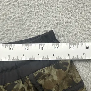 Lululemon Tracker Shorts Low Rise 4" Green Camo Athletic Athleisure Women's 8 thumbnail 7