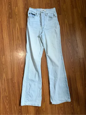 Levi’s Ribcage High Rise Bootcut Light Wash Jeans 27. thumbnail 2