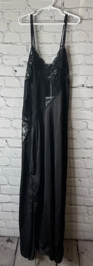 NWT the vintage twin Black Lace-Trim Slip Dress - Women's Intimates thumbnail 1