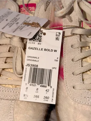 NWT Adidas Gazelle Bold Sneaker Color: Cream White Pink Gold SZ-9.5 Faux Fur thumbnail 11