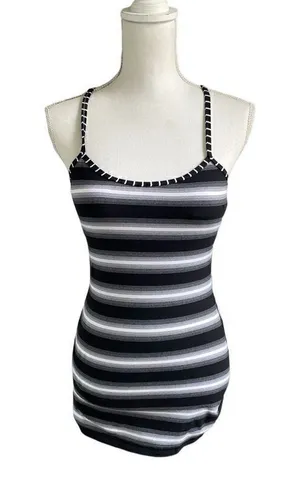 Lululemon Power Y Athletic Padded Tank Black White Stripe Size 6 thumbnail 1