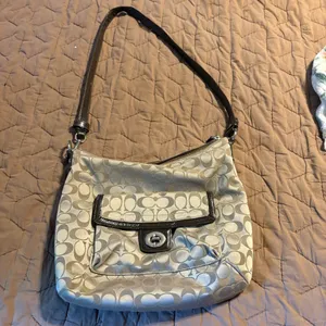 Coach Penelope Signature Sateen Convertible Hobo Bag F19282 EUC thumbnail 2