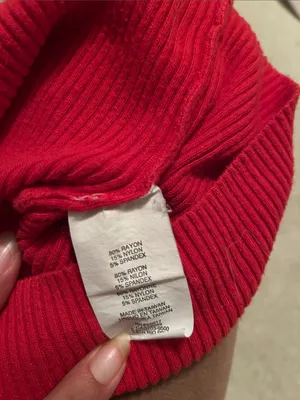 Super Cute bebe Red Ribbed knit tube top thumbnail 4