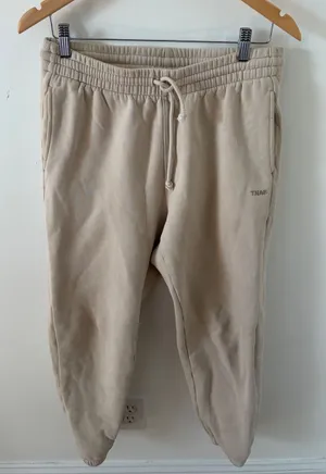 Aritzia TNA Cozy Fleece Boyfriend Fit Sweatpants Tan Beige Medium Joggers thumbnail 1