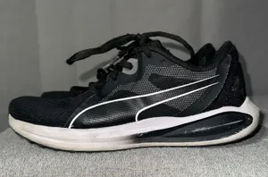 Youth Puma Sneakers  thumbnail 1