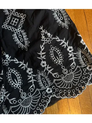 Especia Boho Black & white scalloped shorts with white floral embroidery, L, NWT thumbnail 8