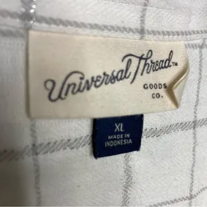 Universal Threads white‎ & silver popover size XL thumbnail 4