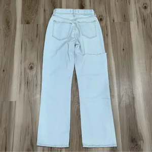 Abercrombie and Fitch The Baggy Mid Rise Jeans Women’s 00/24 thumbnail 4