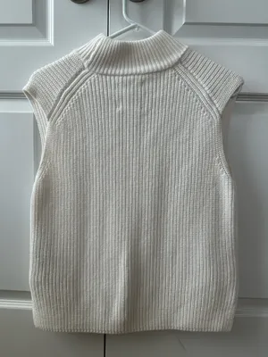 Abercrombie Sleeveless Sweater Turtleneck thumbnail 2
