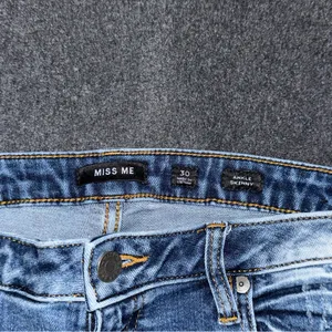 MISS ME Jeans Ankle Skinny Women’s 30 x 26.5 Distressed Medium Wash Split Hem thumbnail 7
