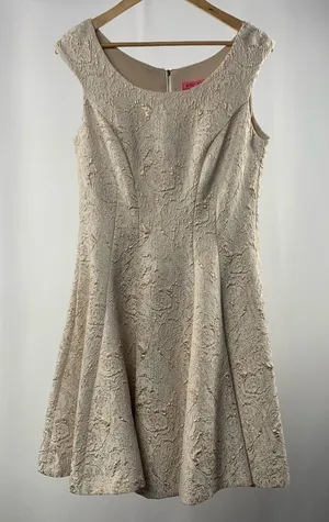 Betsey Johnson Sleeveless Fit & Flare Dress in‎ Gold Cream Size 4 thumbnail 1