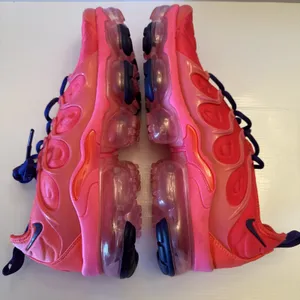 Nike Air VaporMax Plus Bright Crimson Pink Blast Size 10 Womens CU4907-600 thumbnail 12