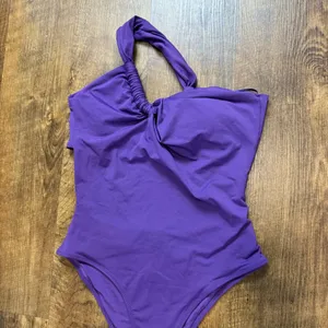 NWT ZARA Asymmetric Swimsuit Sz Small Purple One Piece One Shoulder thumbnail 5