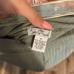 Sage Green Ribbed Biker Shorts Size M thumbnail 4