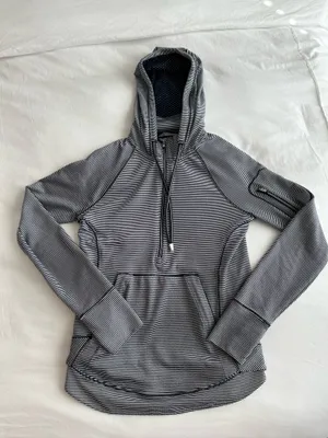 Athleta Quarter-Zip Pullover thumbnail 2