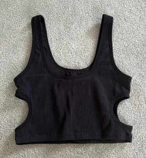 Garage Cut-Out Top thumbnail 1