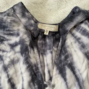 Side Stitch Women's Top Sz XL Tie Dye Tencera Button Front Top Blue A393918 thumbnail 3