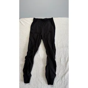 Lululemon Dance Studio Jogger 29 Black Swift Fabric Size 6 Pants thumbnail 2