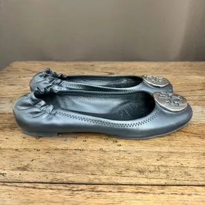 Tory Burch Black Leather Logo Reva Ballet Flats with Silver Emblem Discs thumbnail 4