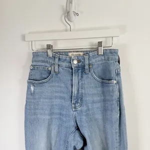 Madewell Curvy Perfect Vintage Jean Coney Wash Distressed High‎ Rise Womens 24 thumbnail 3