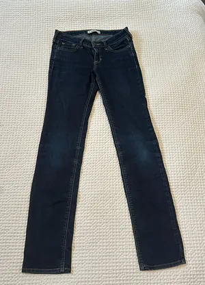 Hollister Straight-Leg Jeans thumbnail 1