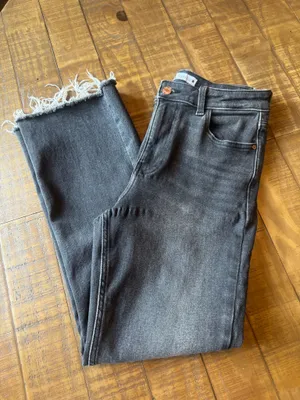 ZARA High-Waisted Mini Flare Jeans thumbnail 3
