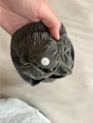 Lululemon Hotty Hot Shorts thumbnail 3