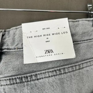 Zara Signature Denim High Rise Wide Leg Jean in Grey US Size 6 thumbnail 11