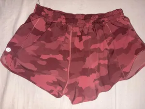 Pink Camo Hotty Lululemon Hot Shorts 2.5" Low-Rise thumbnail 2