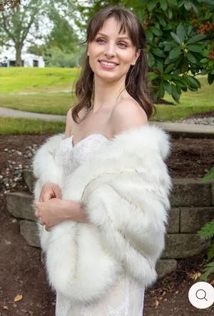 Faux fur shawl tulip bridal thumbnail 1