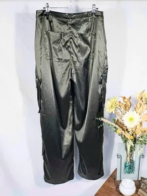 💥NWT REMIx REVOLVE Sydney Satin Cargo Pants Dark Green Utility Luxe Sz M🧡 thumbnail 6