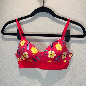 Victoria’s Secret PINK 32A Wear Everywhere Lightly Lined Bra thumbnail 12