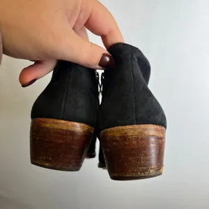 Sam Edelman Black Suede Ankle Booties Block Heel Women‎ Size 9.5 thumbnail 6