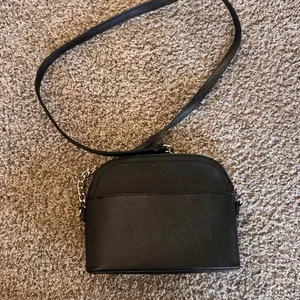 Black Steve Madden crossbody bag with silver accents thumbnail 3