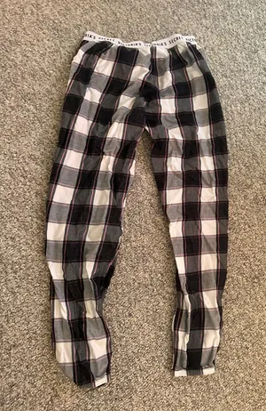 Victoria’s Secret plaid pajama pants Oversized thumbnail 6