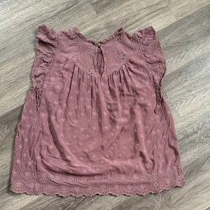 Torrid Dusty Rose Embroidered Blouse Boho Top with Ruffle Sleeves thumbnail 3