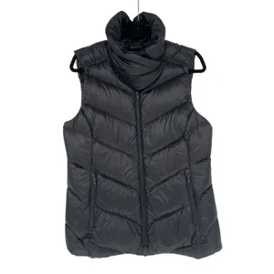 L.L. Bean Women's Boundless Down Puffer Vest Small EUC Outdoor Fall Cozy thumbnail 2