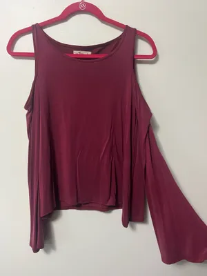 Hollister Cold Shoulder Long Sleeve thumbnail 1