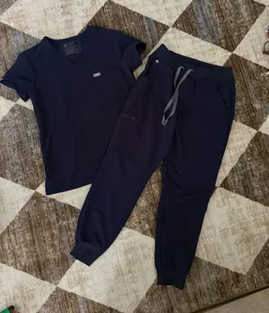 FIGS Scrub Set Jogger thumbnail 1