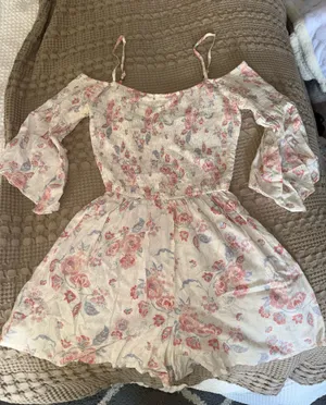 Hollister Romper Floral thumbnail 1