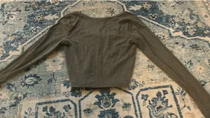 Grey cropped long sleeve shirt thumbnail 3