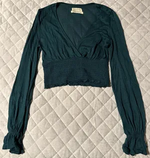 Urban Outfitters Green Crop Long Sleeve thumbnail 1