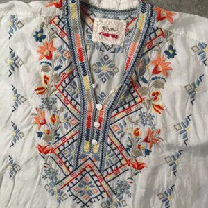 Johnny Was White Embroidered BOHO Oversized Tunic Top Size XS Peasant Festival thumbnail 4