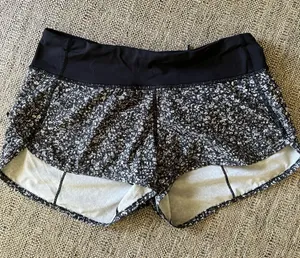 Lululemon Shorts thumbnail 1
