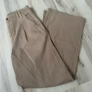 American Eagle Outfitters High-Waist Wide-Leg Jeans in Taupe thumbnail 1