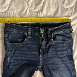American Eagle Jeans Jegging Size 2. Waist: 26, Inseam: 27 inches thumbnail 3