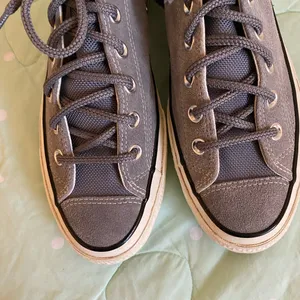 Converse Chuck 70 Suede Low Top Limited Edition size 8.5 like New thumbnail 3