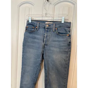 Levi's Wedgie Straight Leg Jeans Size‎ 28 thumbnail 3